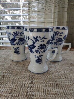Vienna Woods Tall Mugs Set of 3 Blue Onion Pattern VTG Ice Cream Soda Mug 5.75"
